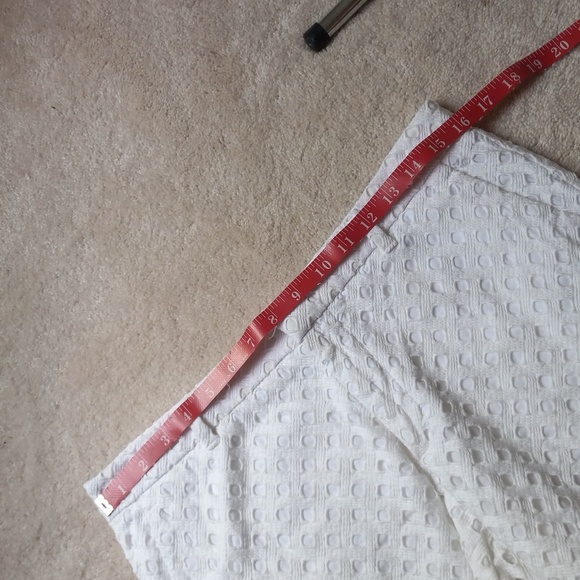 Mid Rise J Crew Shorts - Picture 5 of 8